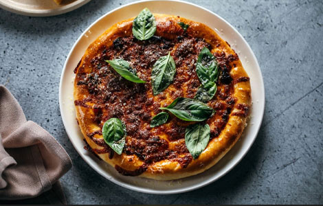 Dolphin Chip Shop Bolognese Pizza